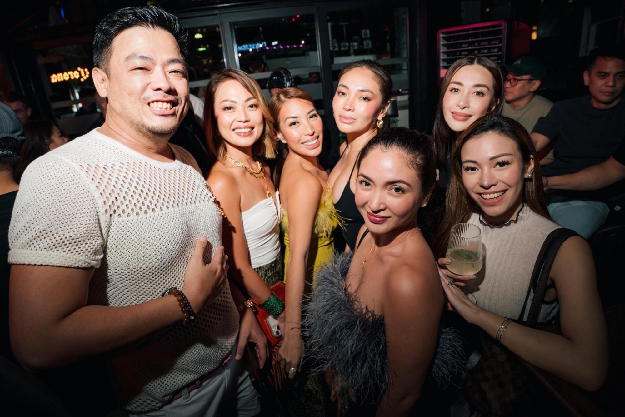 Ostello Mad Monkey Manila Makati City Esterno foto